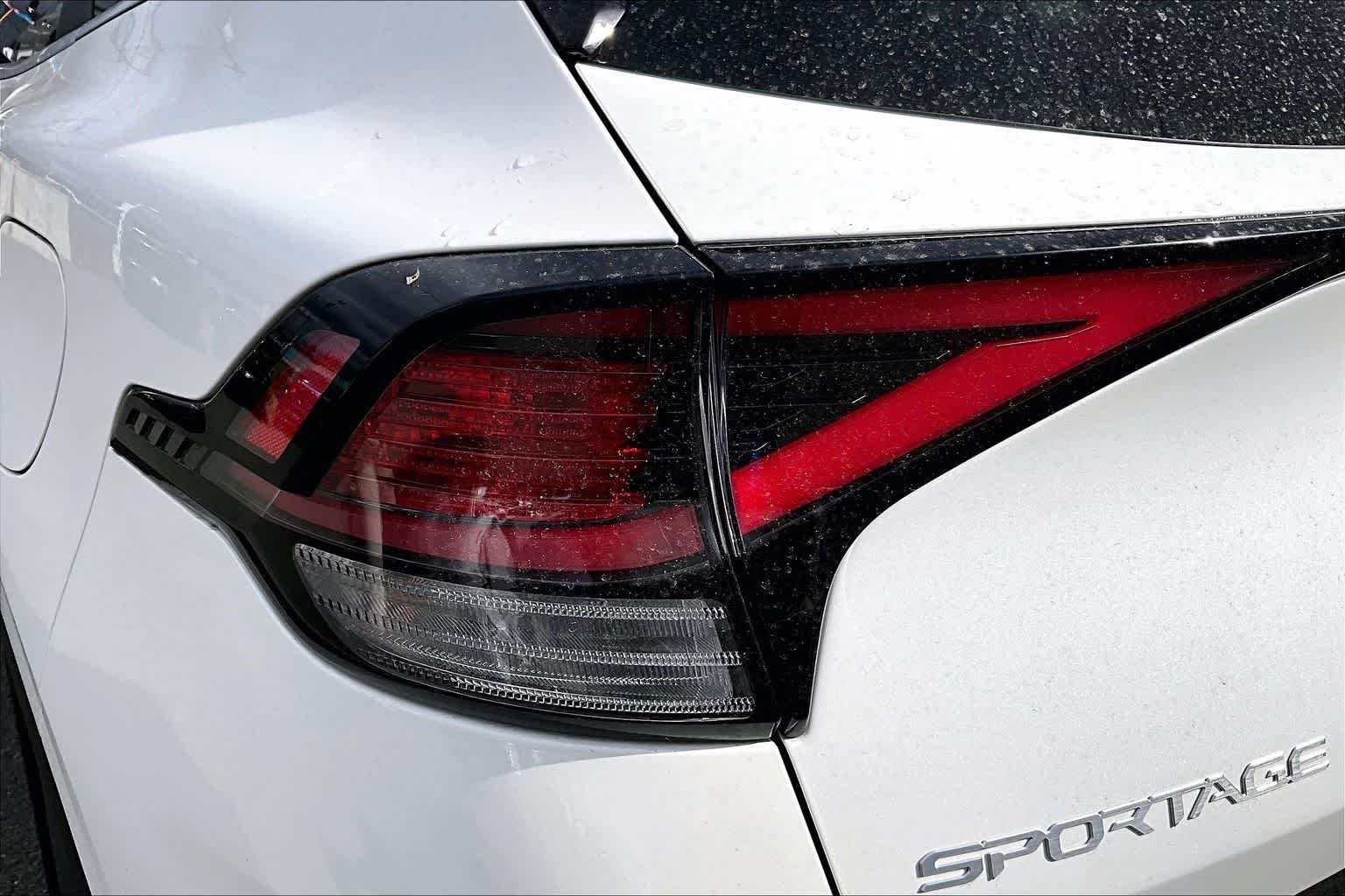 Thumbnail: 2023 Kia Sportage - 32