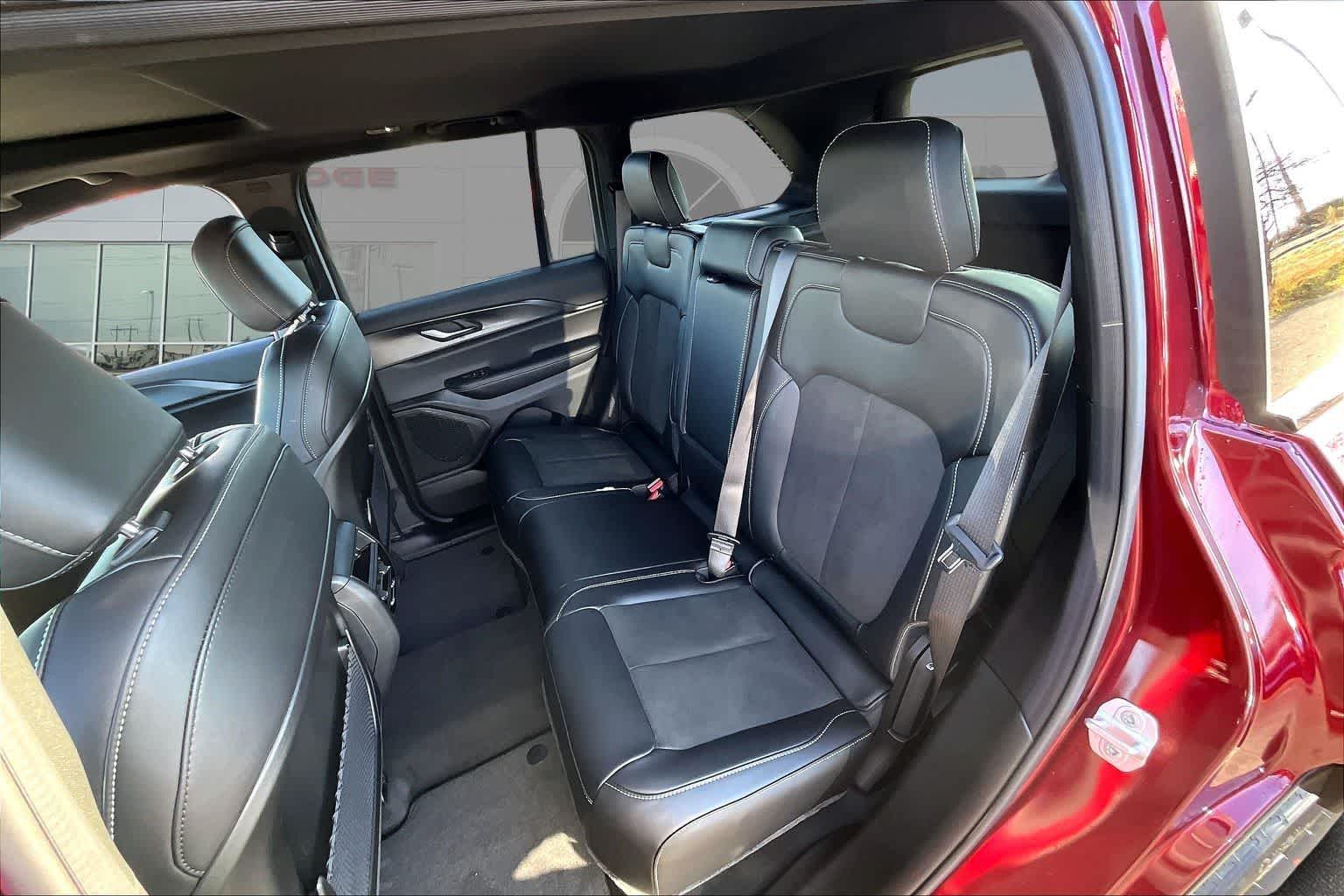 Thumbnail: 2025 Jeep Grand Cherokee - 13