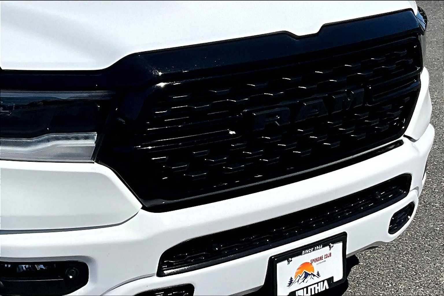 Thumbnail: 2023 RAM 1500 - 33