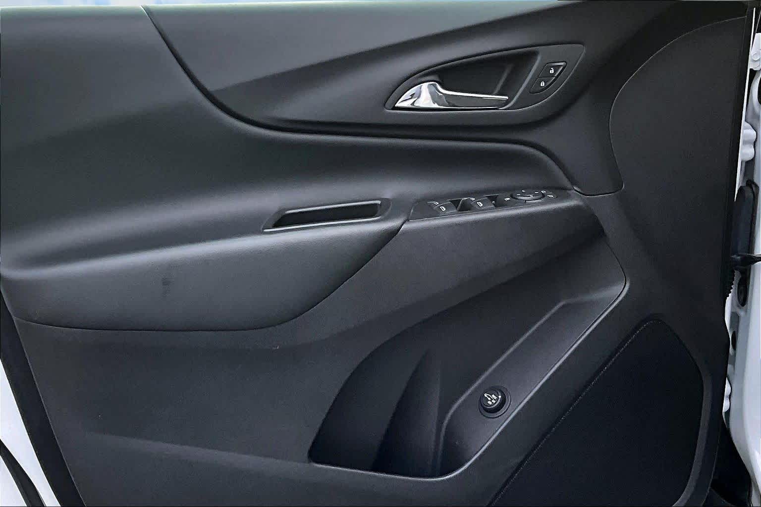 Thumbnail: 2024 Chevrolet Equinox - 28