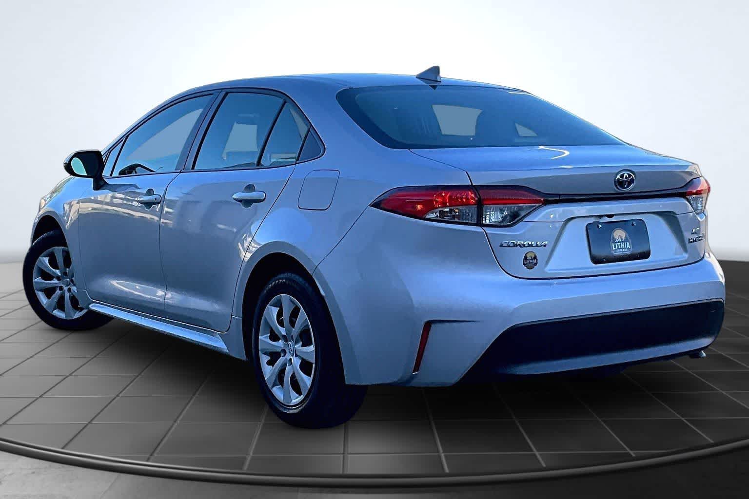 Thumbnail: 2024 Toyota Corolla - 4