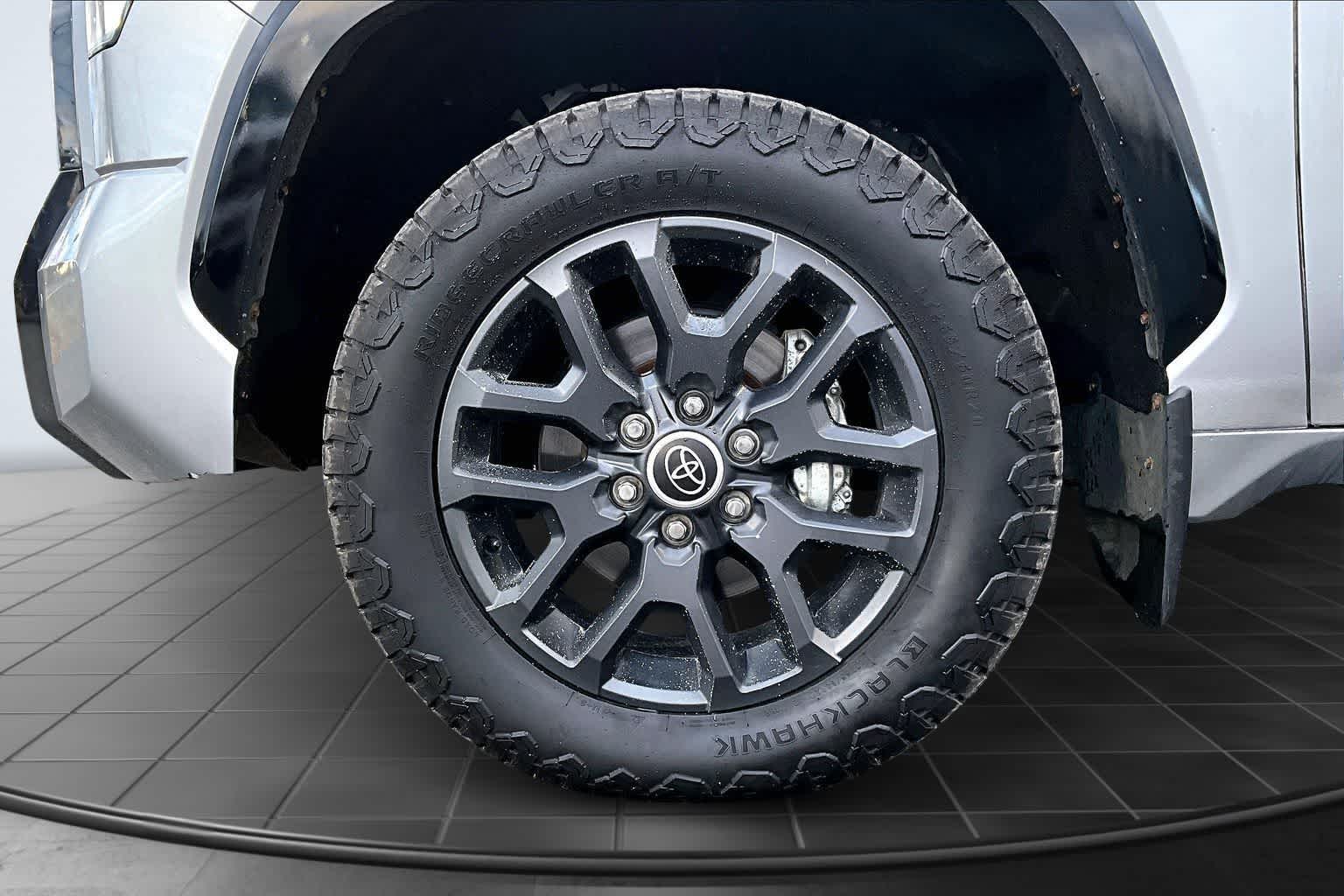 Thumbnail: 2022 Toyota Tundra - 8