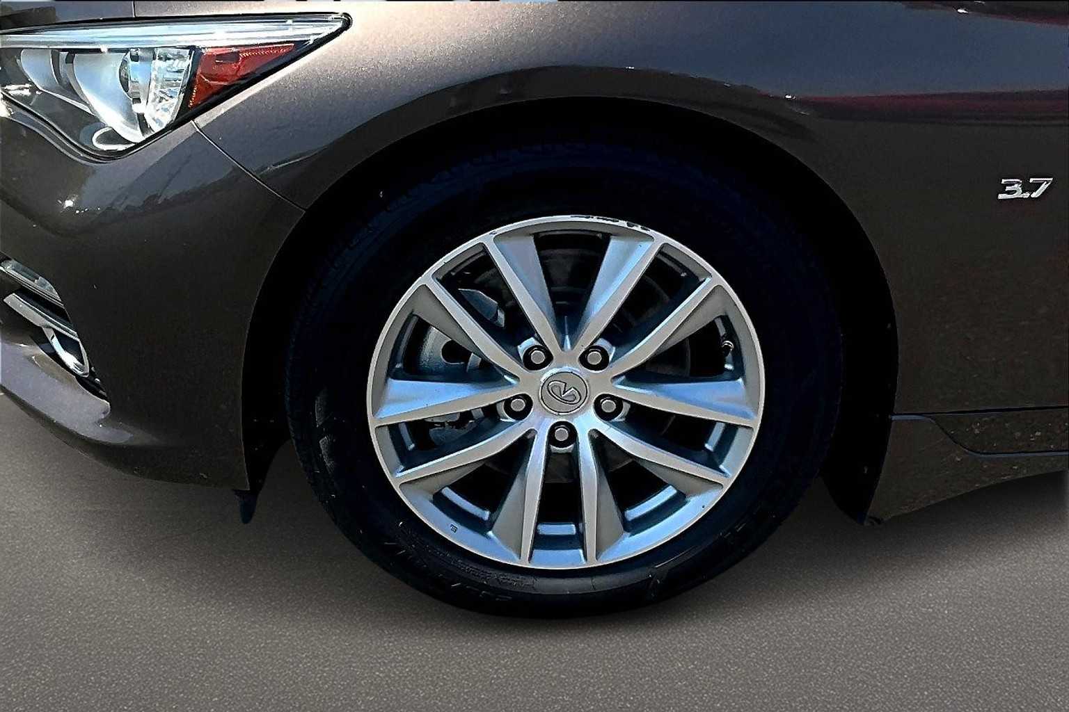 Thumbnail: 2015 INFINITI Q50 - 8