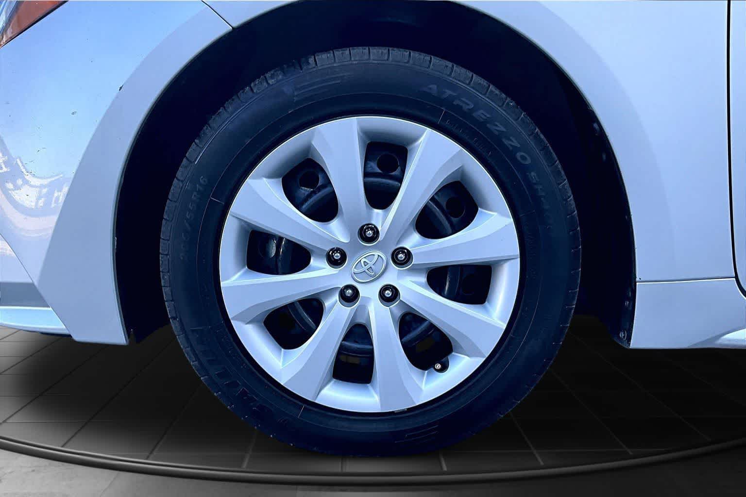 Thumbnail: 2024 Toyota Corolla - 8
