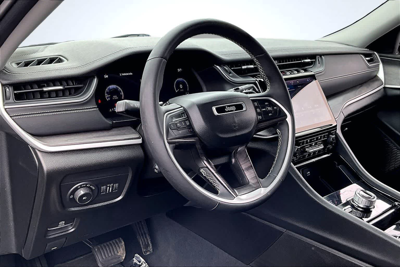 Thumbnail: 2023 Jeep Grand Cherokee L - 2