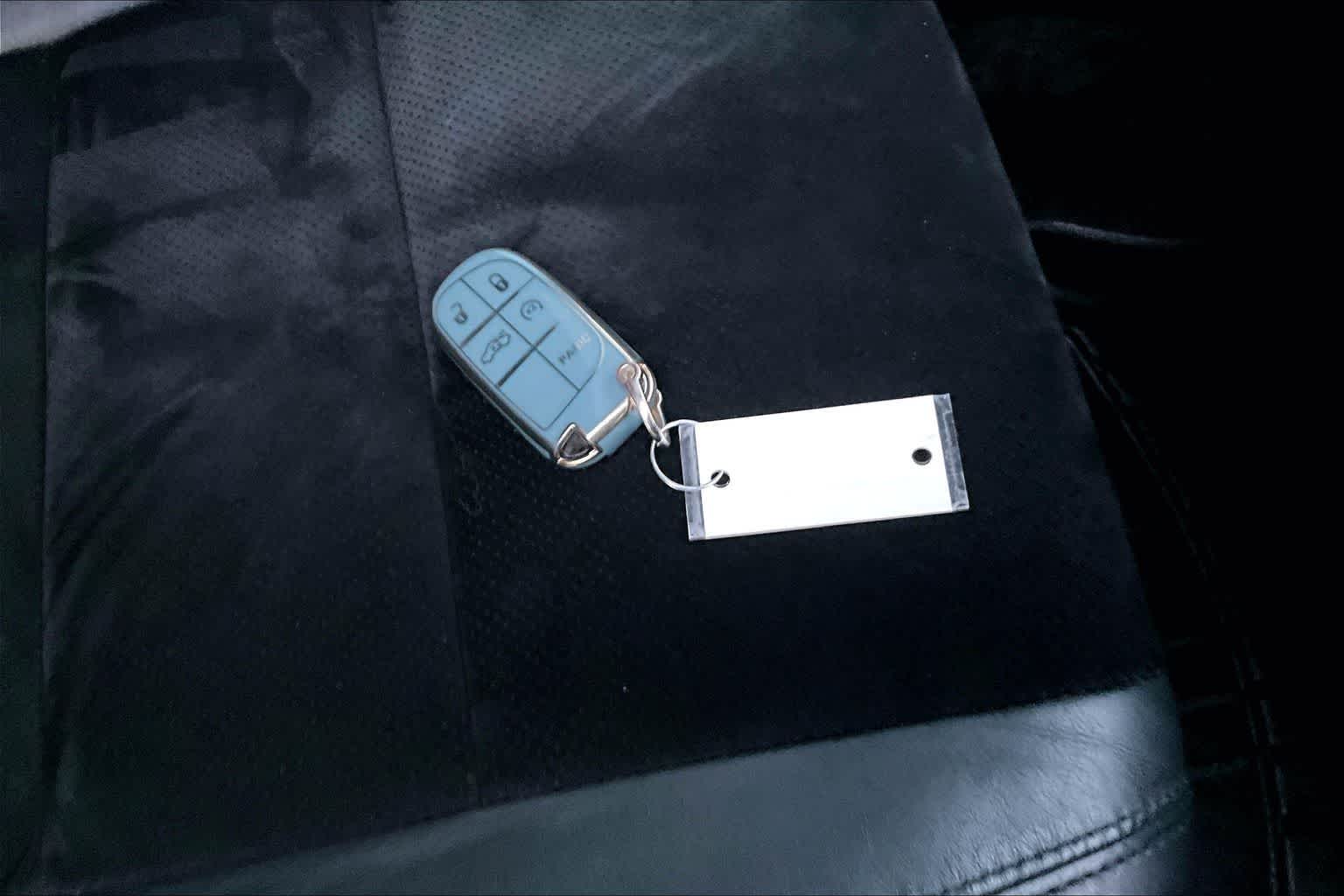 Thumbnail: 2018 Dodge Durango - 19