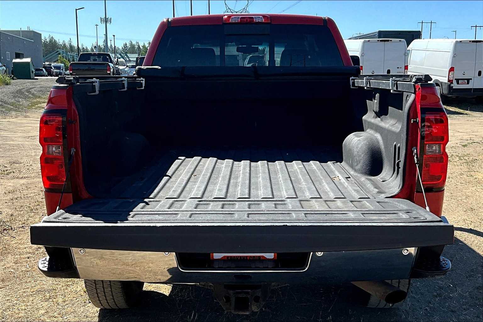 Thumbnail: 2015 Chevrolet Silverado 2500 - 19