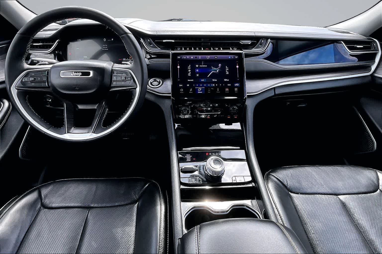 Thumbnail: 2023 Jeep Grand Cherokee - 10