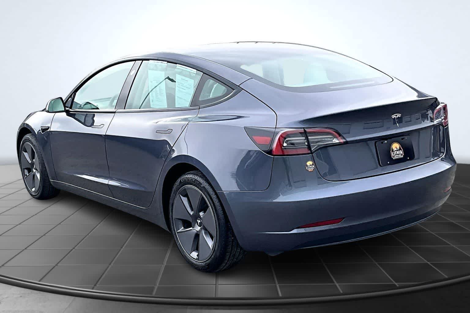 Thumbnail: 2023 Tesla Model 3 - 4