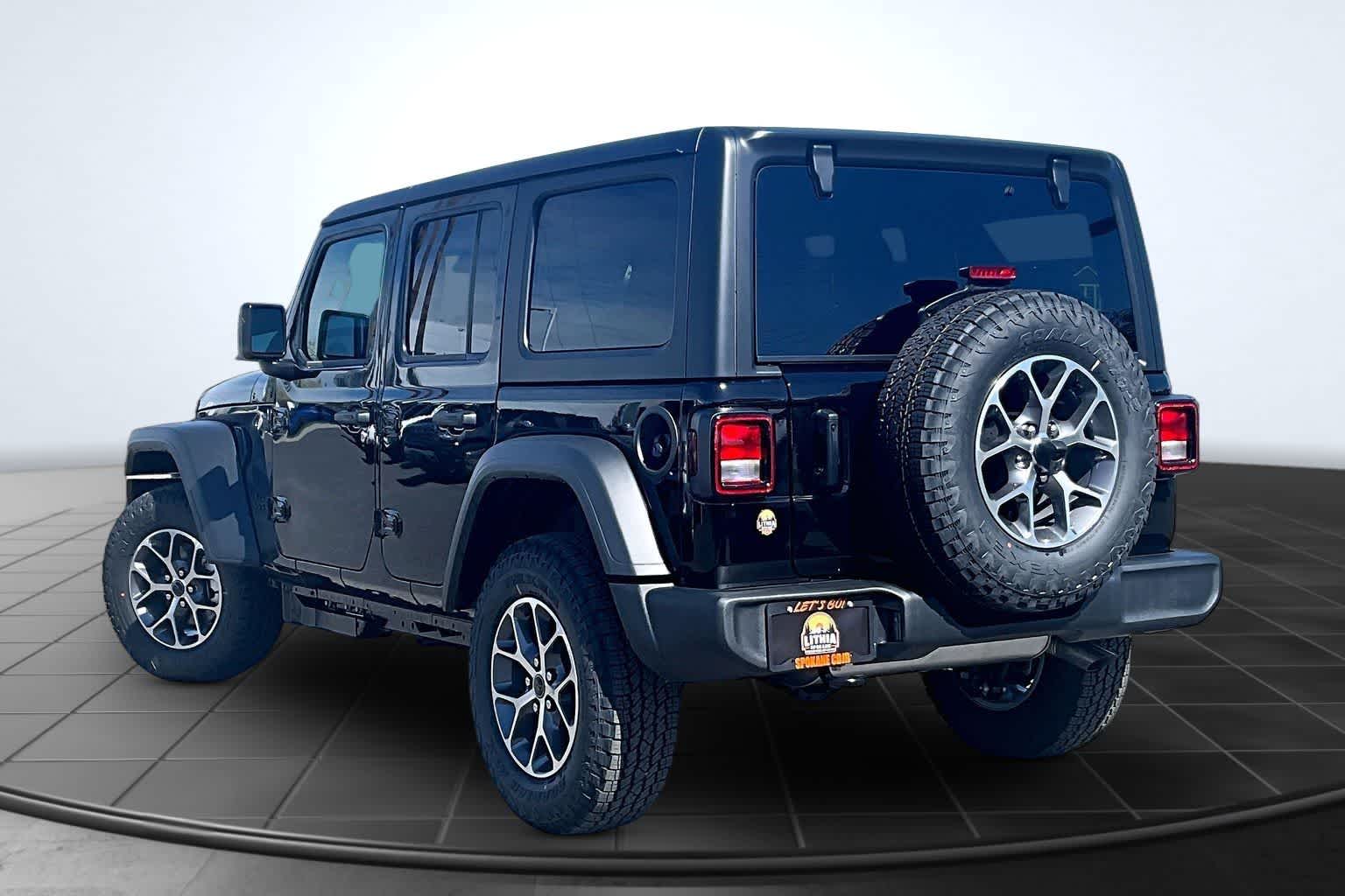Thumbnail: 2026 Jeep Wrangler - 4