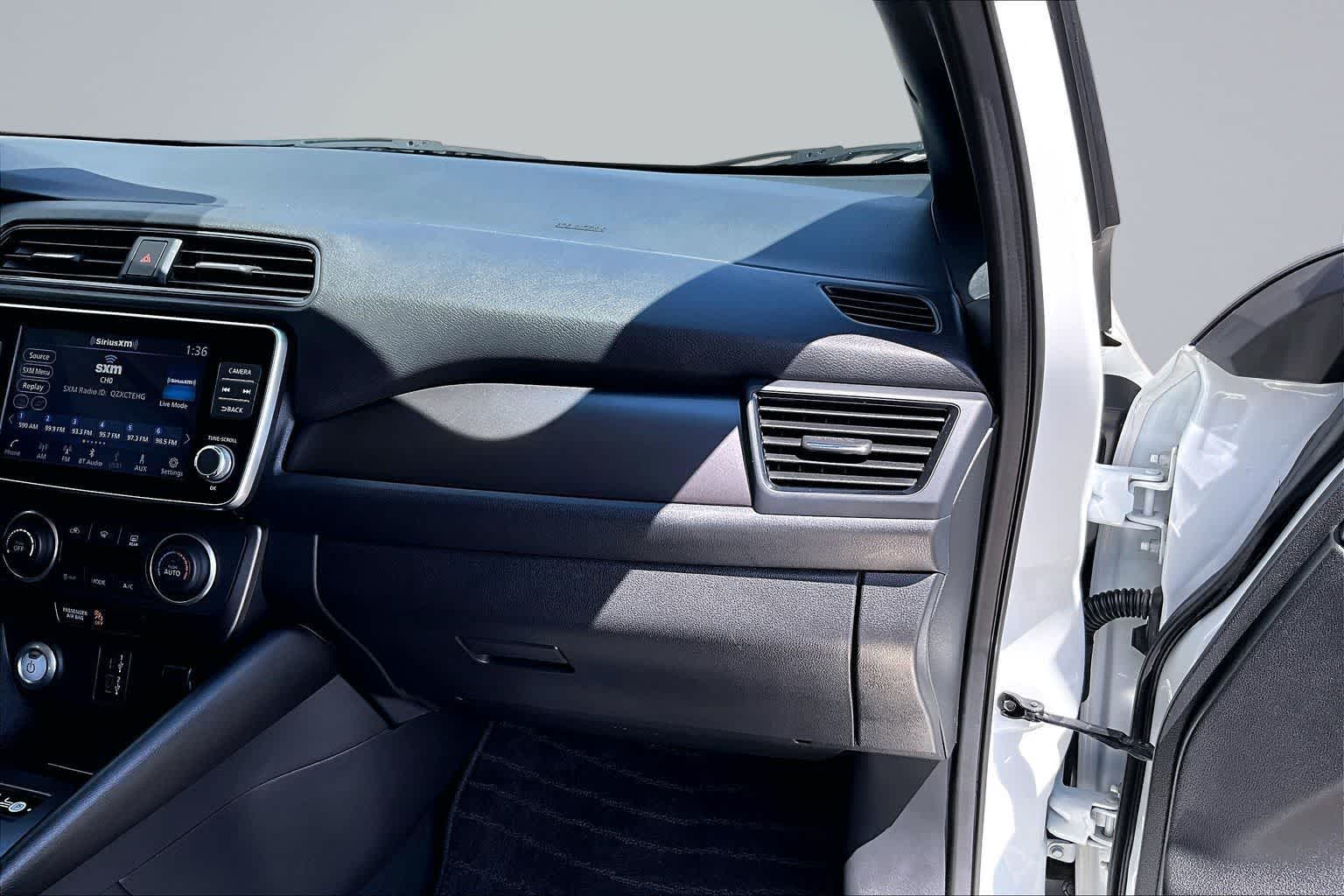 Thumbnail: 2024 Nissan Leaf - 24