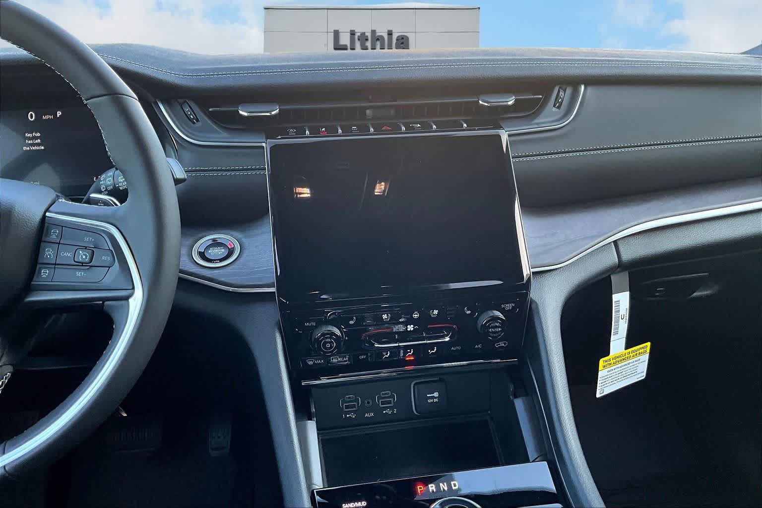 Thumbnail: 2025 Jeep Grand Cherokee - 16