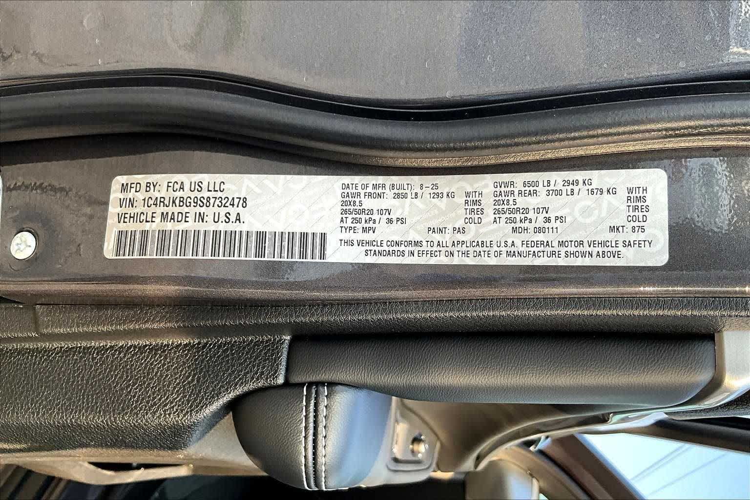 Thumbnail: 2025 Jeep Grand Cherokee L - 22