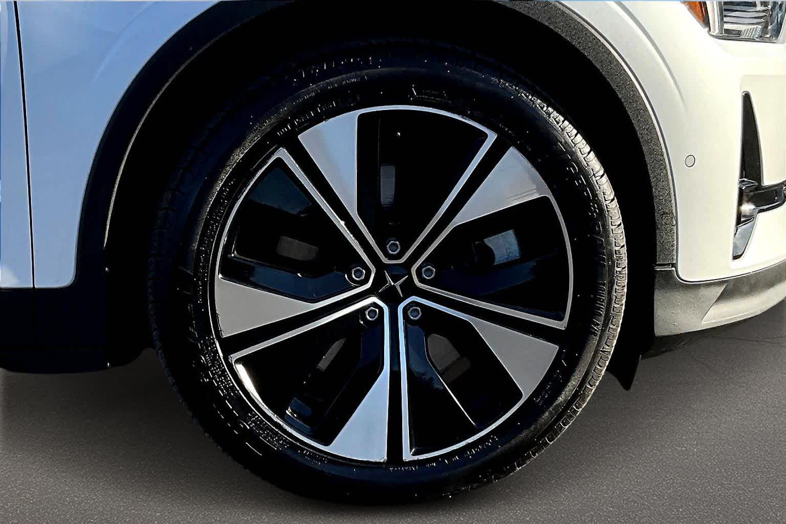 Thumbnail: 2023 Polestar 2 - 32