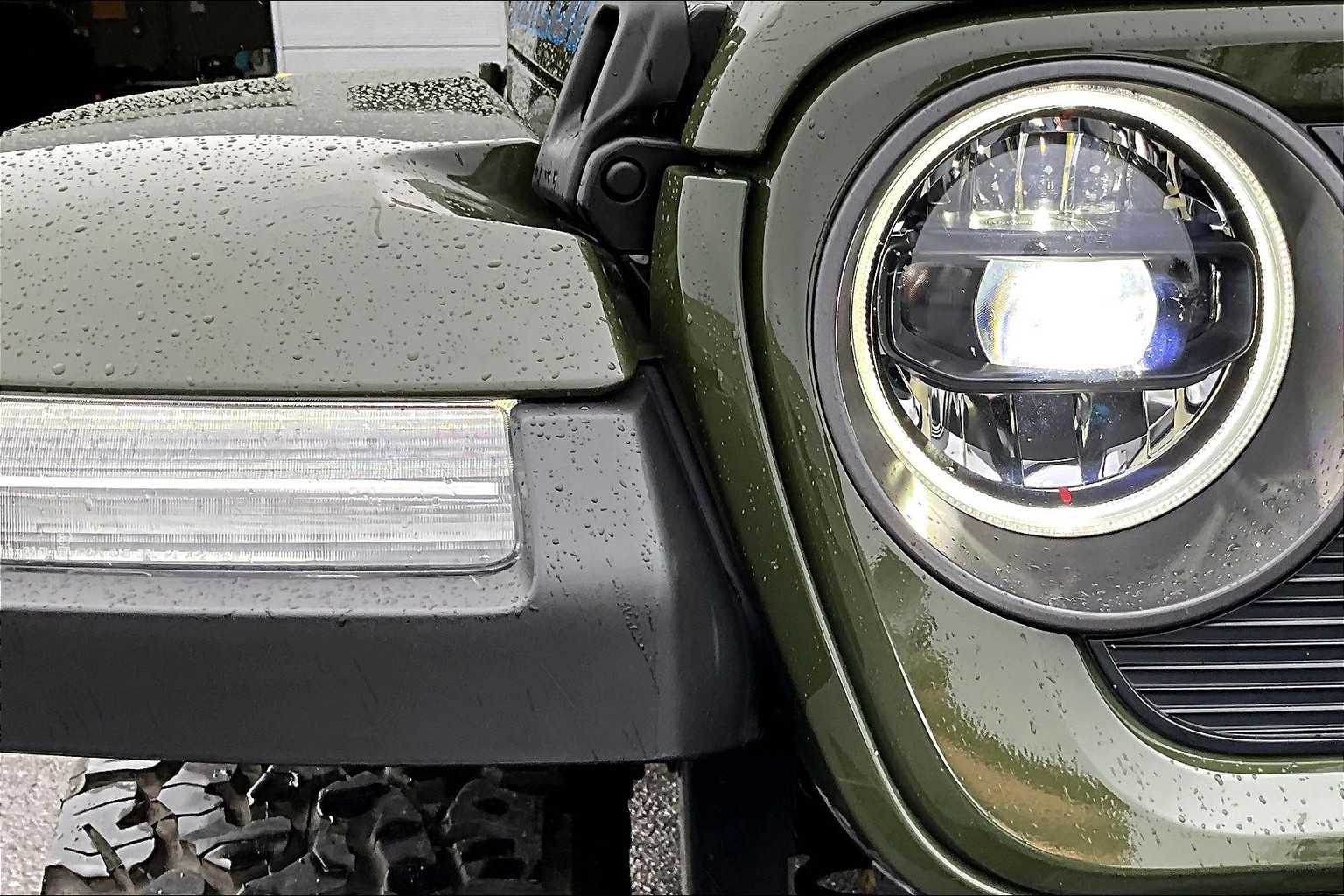 Thumbnail: 2024 Jeep Wrangler - 31