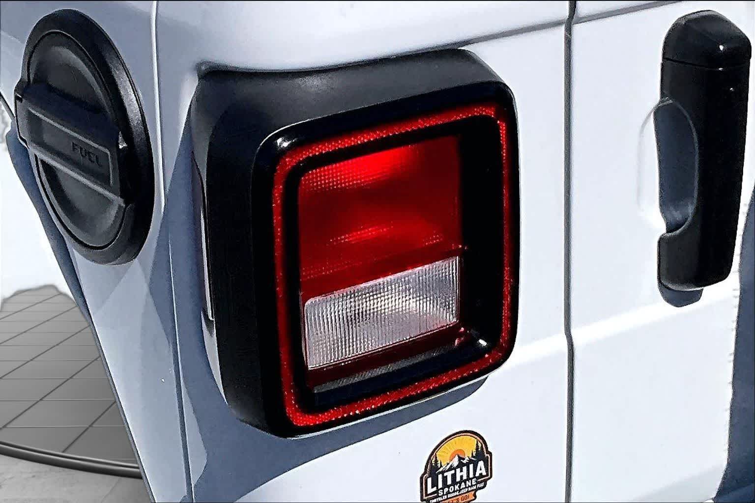 Thumbnail: 2023 Jeep Wrangler - 31