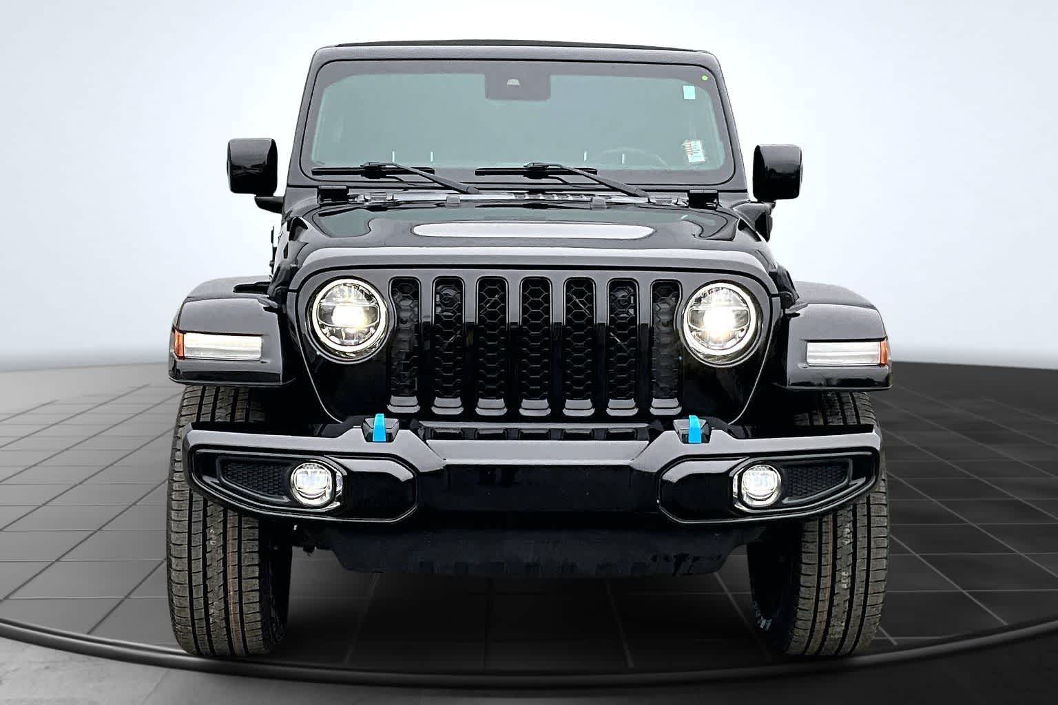 Thumbnail: 2022 Jeep Wrangler - 6