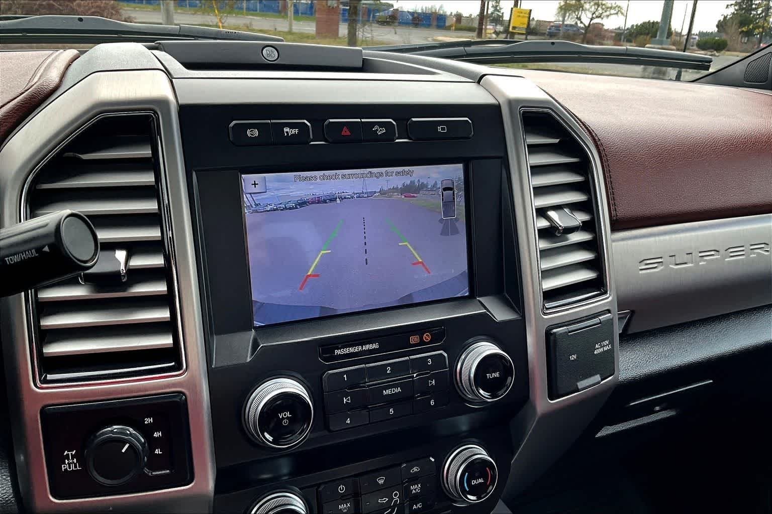 Thumbnail: 2019 Ford Econoline - 27