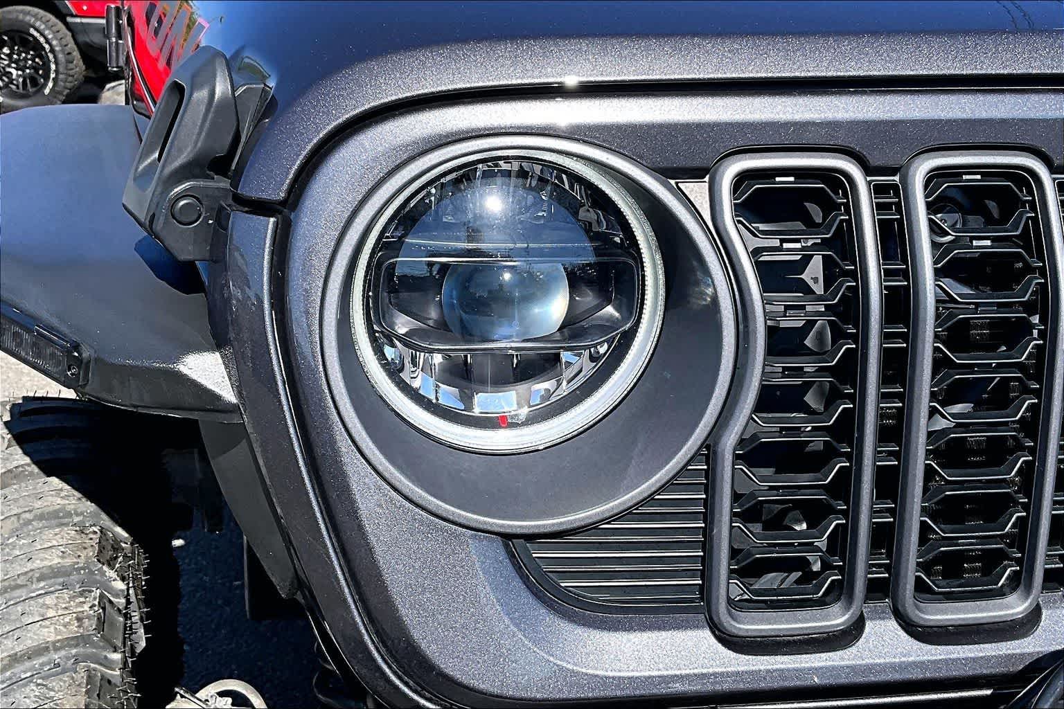 Thumbnail: 2025 Jeep Wrangler - 30