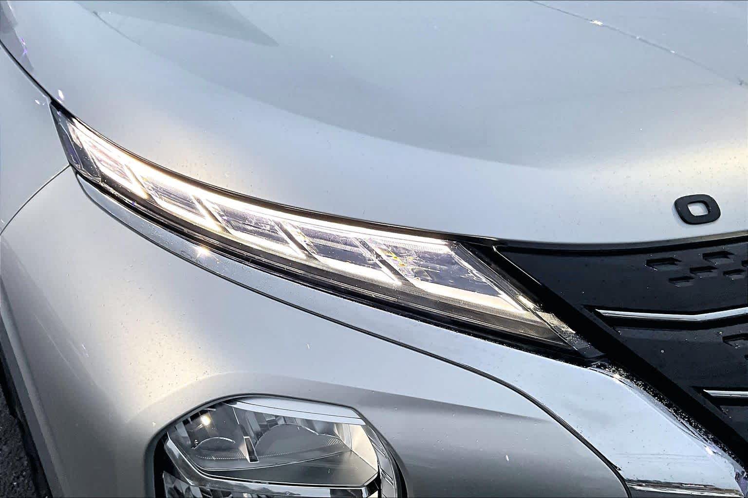 Thumbnail: 2023 Mitsubishi Outlander - 31