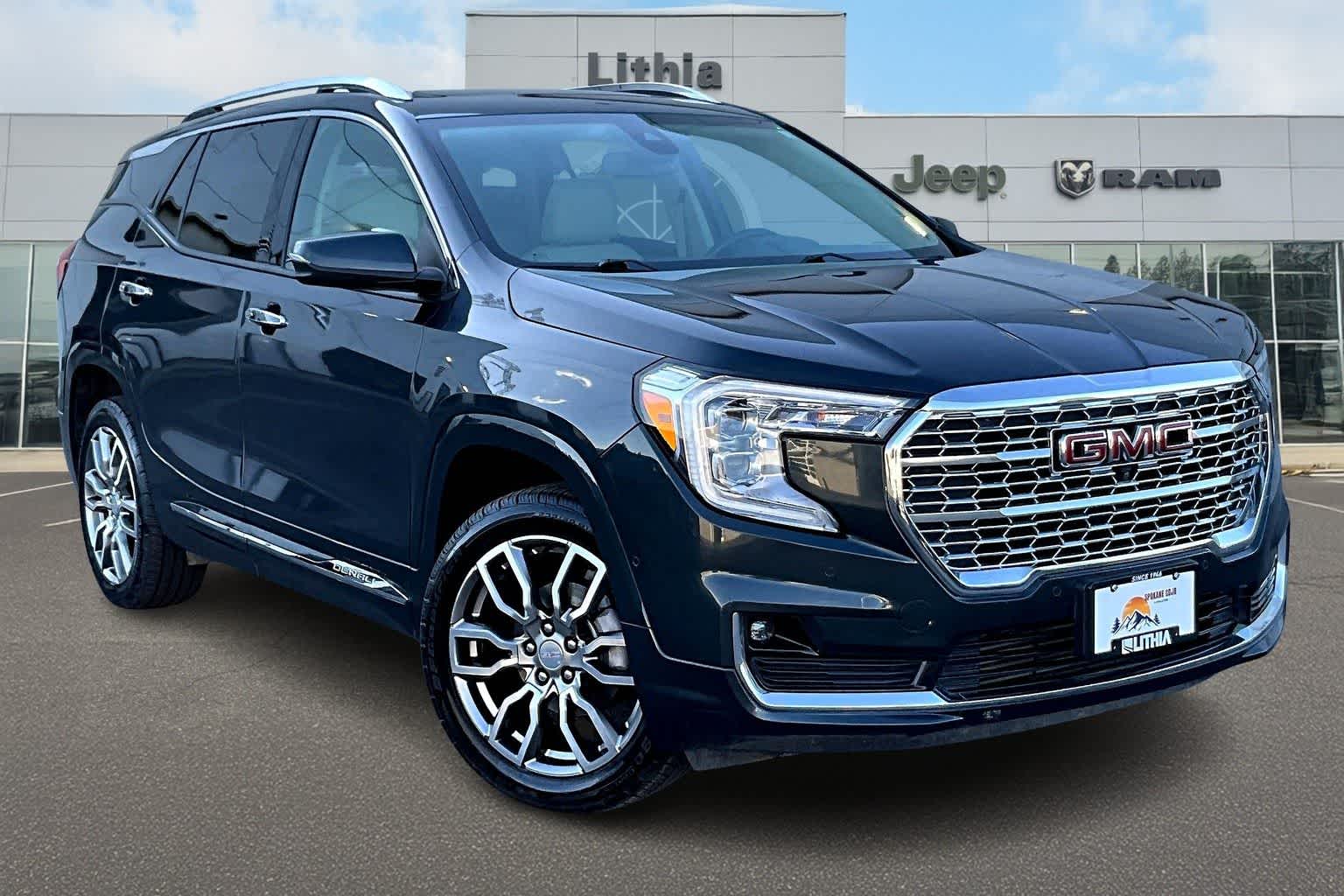 Thumbnail: 2022 GMC Terrain - 22