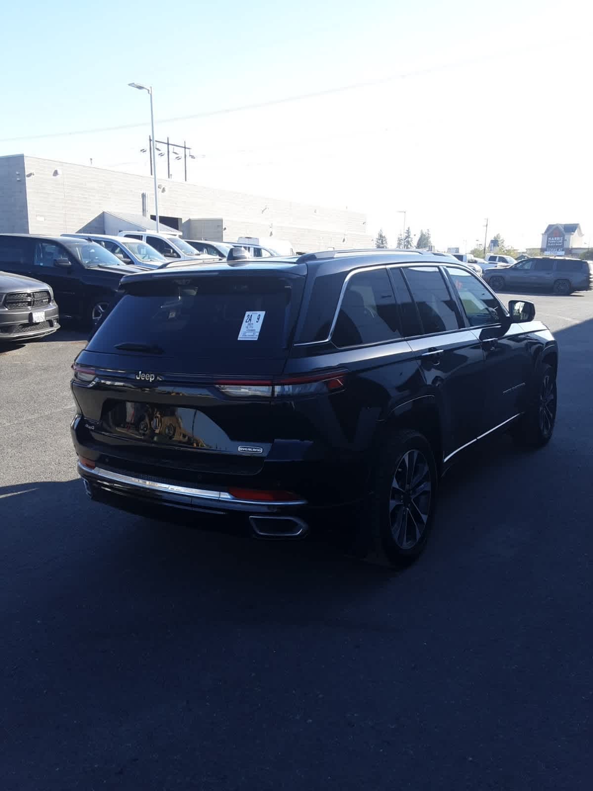 Thumbnail: 2023 Jeep Grand Cherokee - 4
