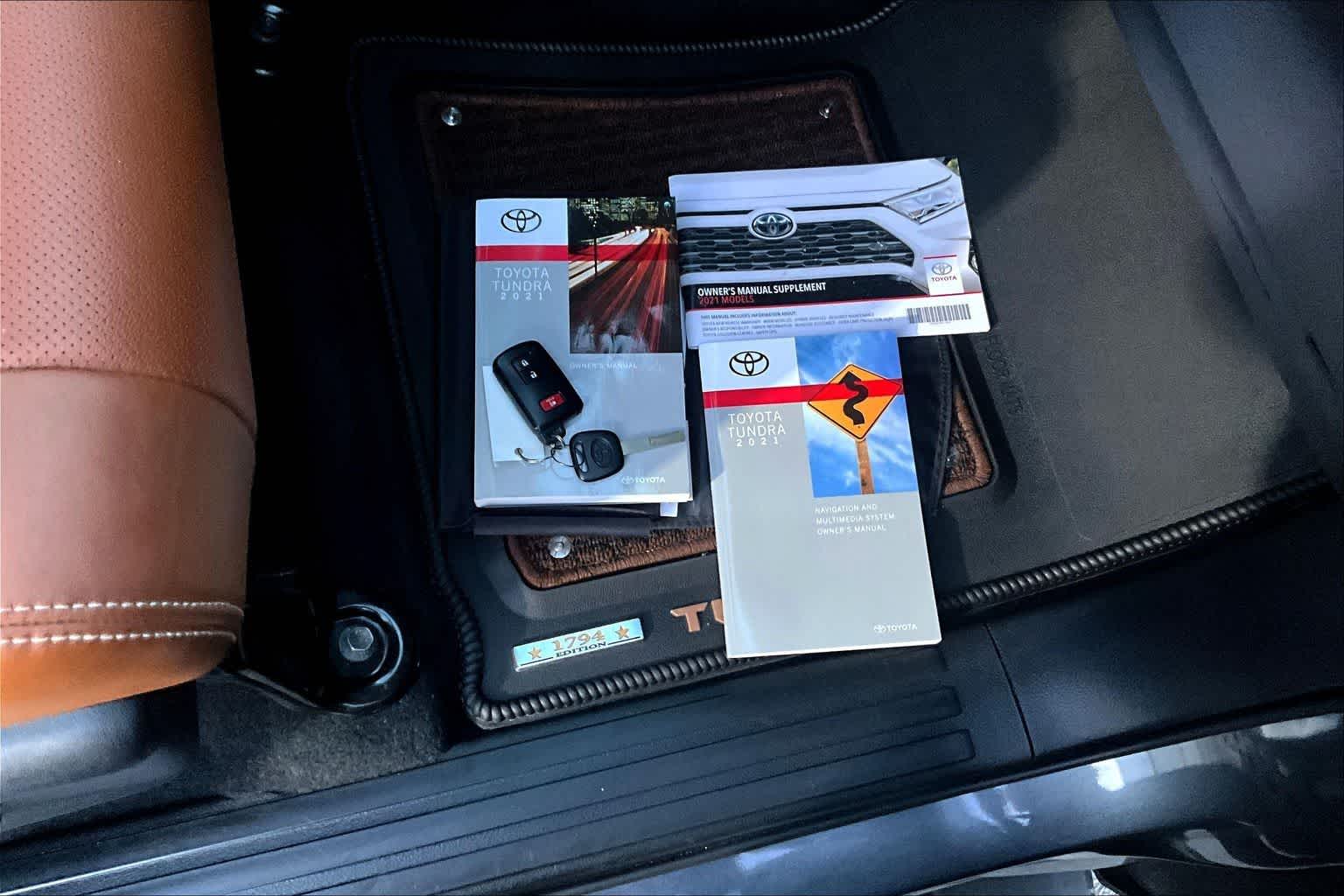 Thumbnail: 2021 Toyota Tundra - 20