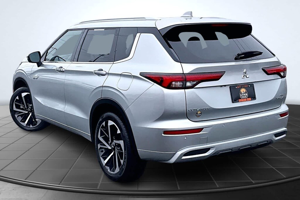 Used 2023 Mitsubishi Outlander SEL SUV