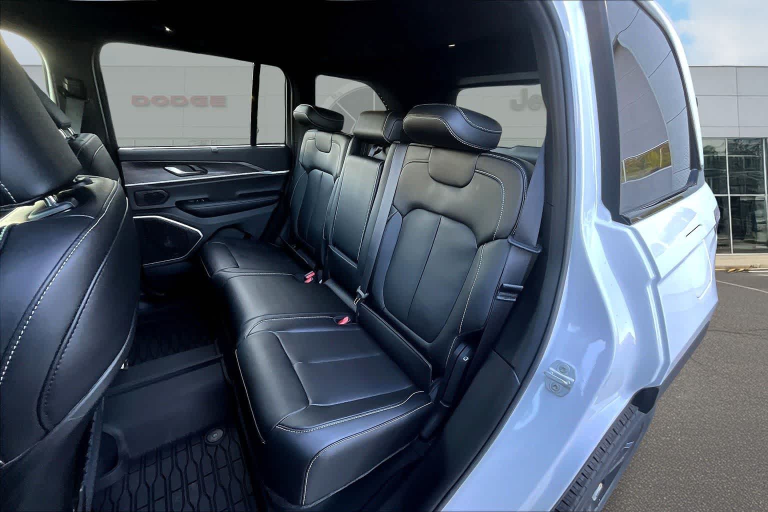 Thumbnail: 2025 Jeep Grand Cherokee - 13