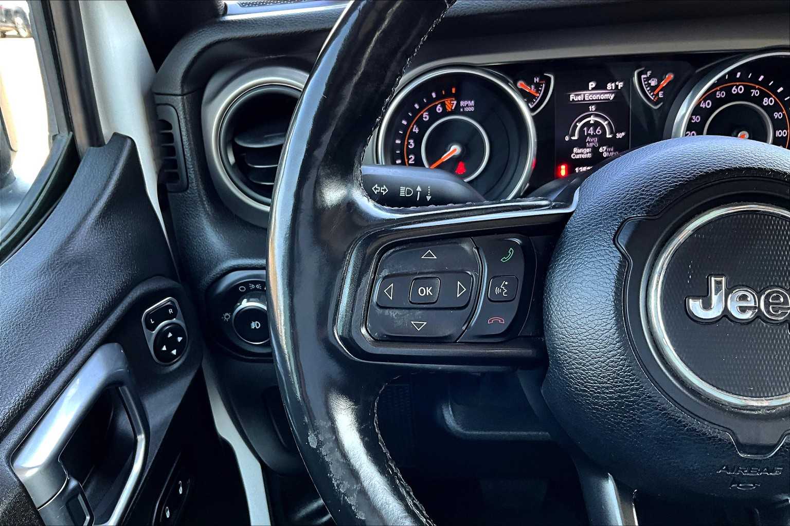 Thumbnail: 2018 Jeep Wrangler - 25