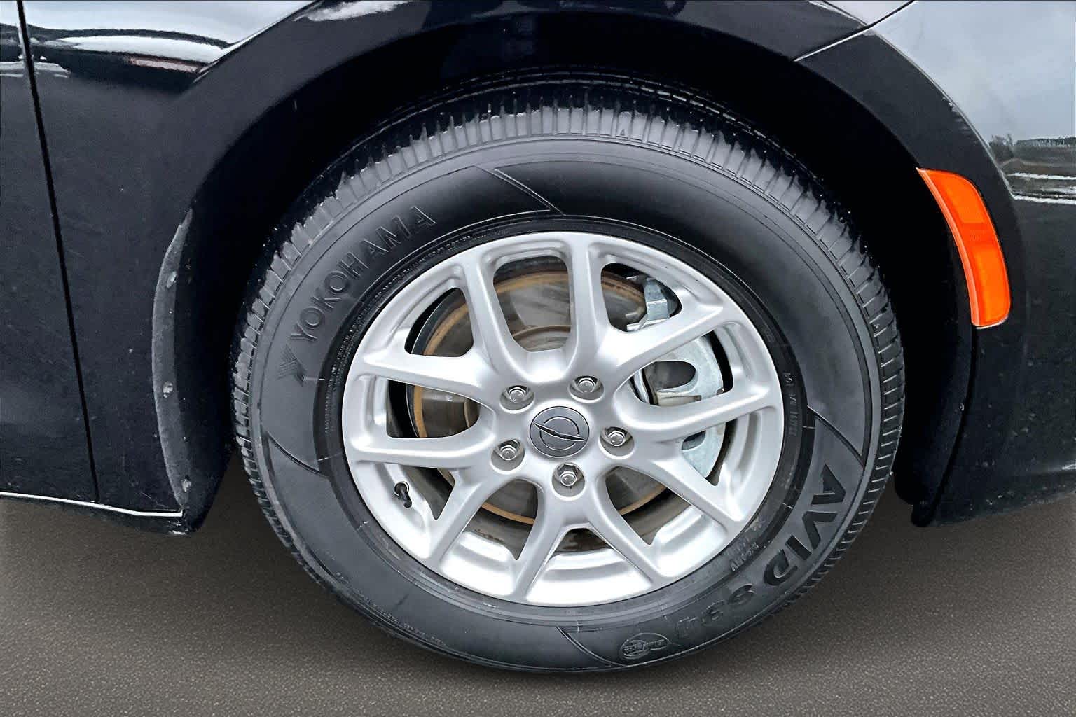 Thumbnail: 2024 Chrysler Pacifica - 34