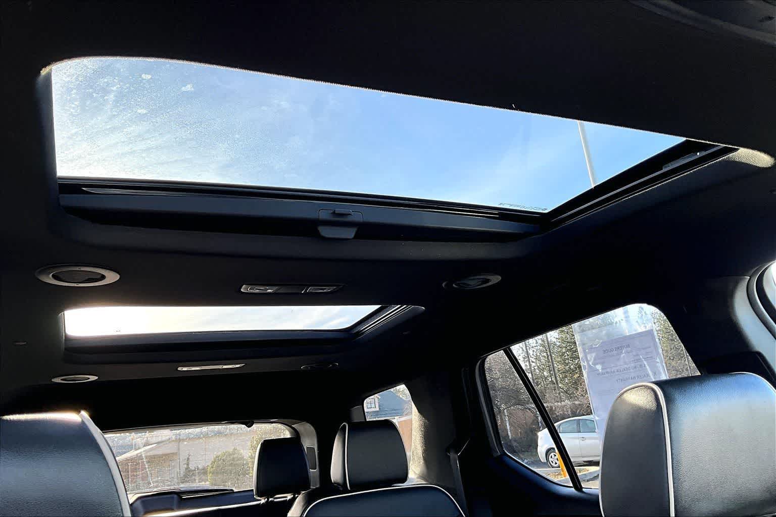 Thumbnail: 2023 Chevrolet Traverse - 30