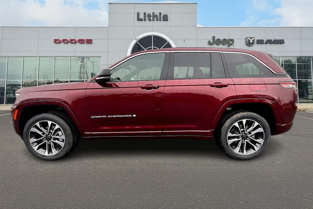 New 2025 Jeep Grand Cherokee Overland Sport Utility