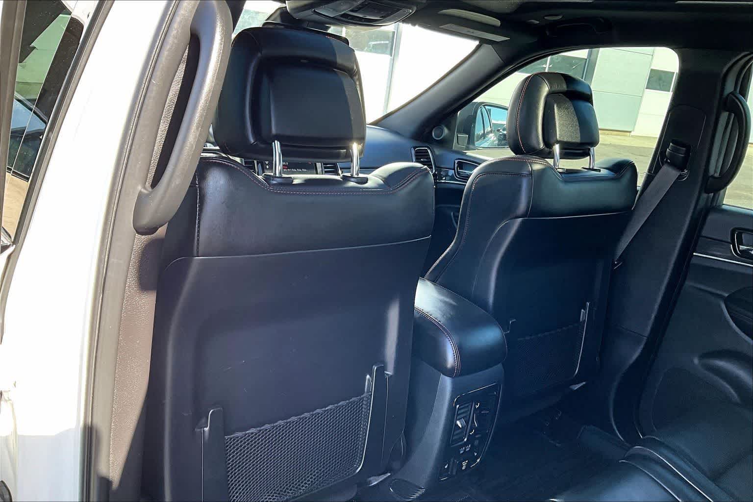 Thumbnail: 2020 Jeep Grand Cherokee - 11