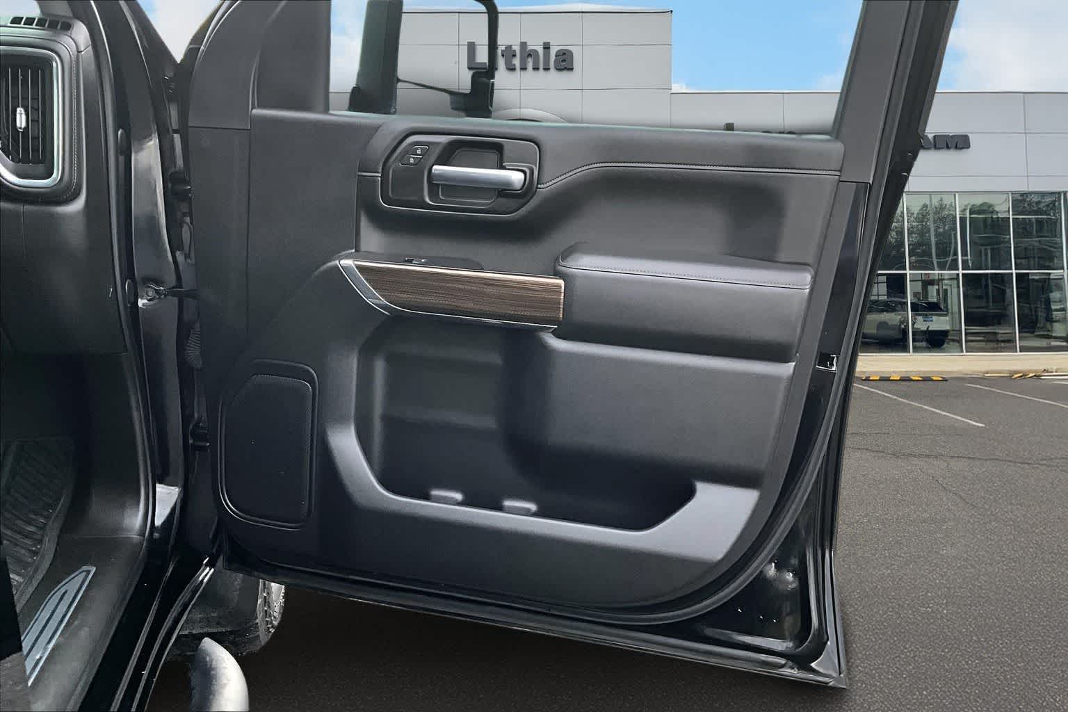 Thumbnail: 2021 Chevrolet Silverado 2500 - 29