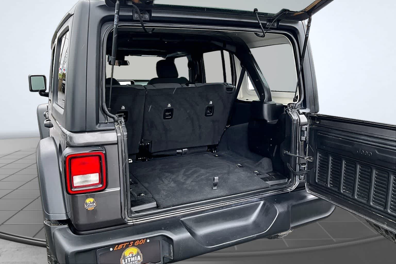 Thumbnail: 2024 Jeep Wrangler - 19
