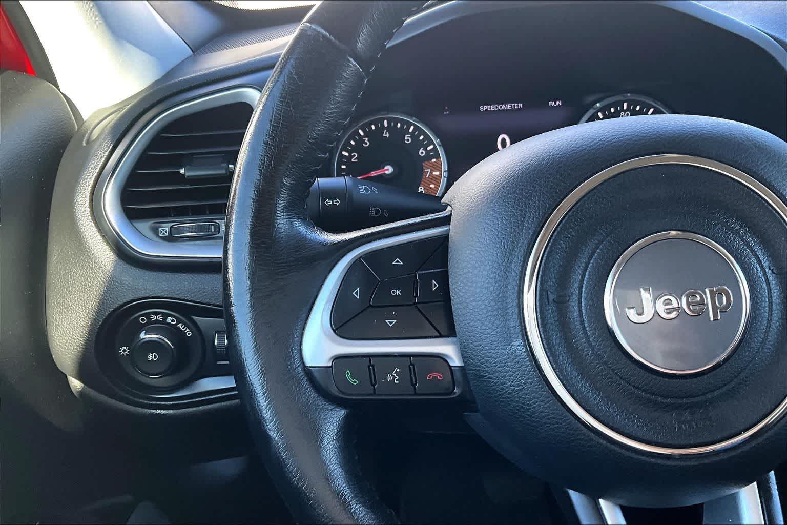 Thumbnail: 2021 Jeep Renegade - 25