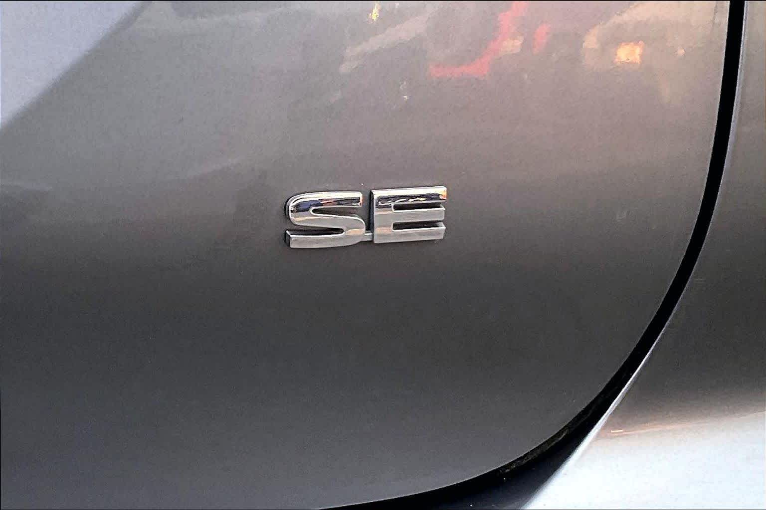 Thumbnail: 2024 Mitsubishi Outlander - 7