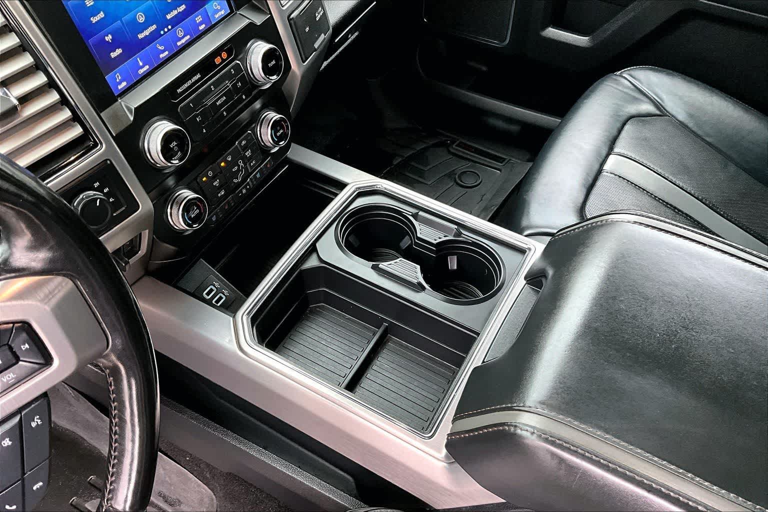 Thumbnail: 2019 Ford Econoline - 17