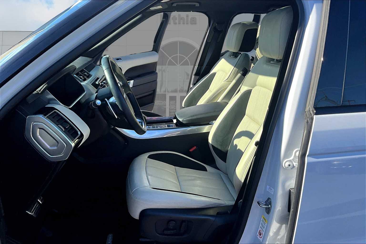 Thumbnail: 2020 Land Rover Range Rover Sport - 11