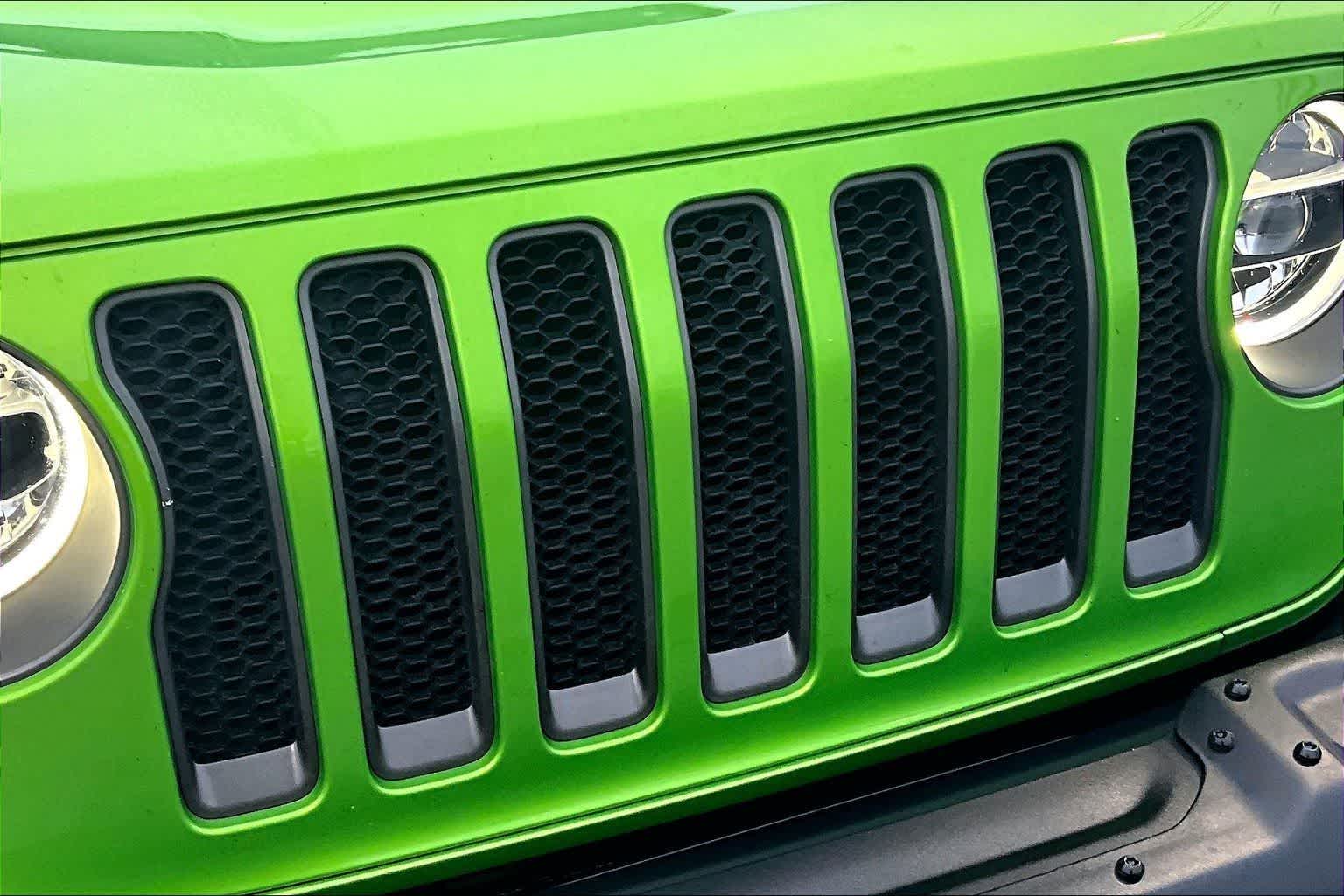 Thumbnail: 2018 Jeep Wrangler - 33