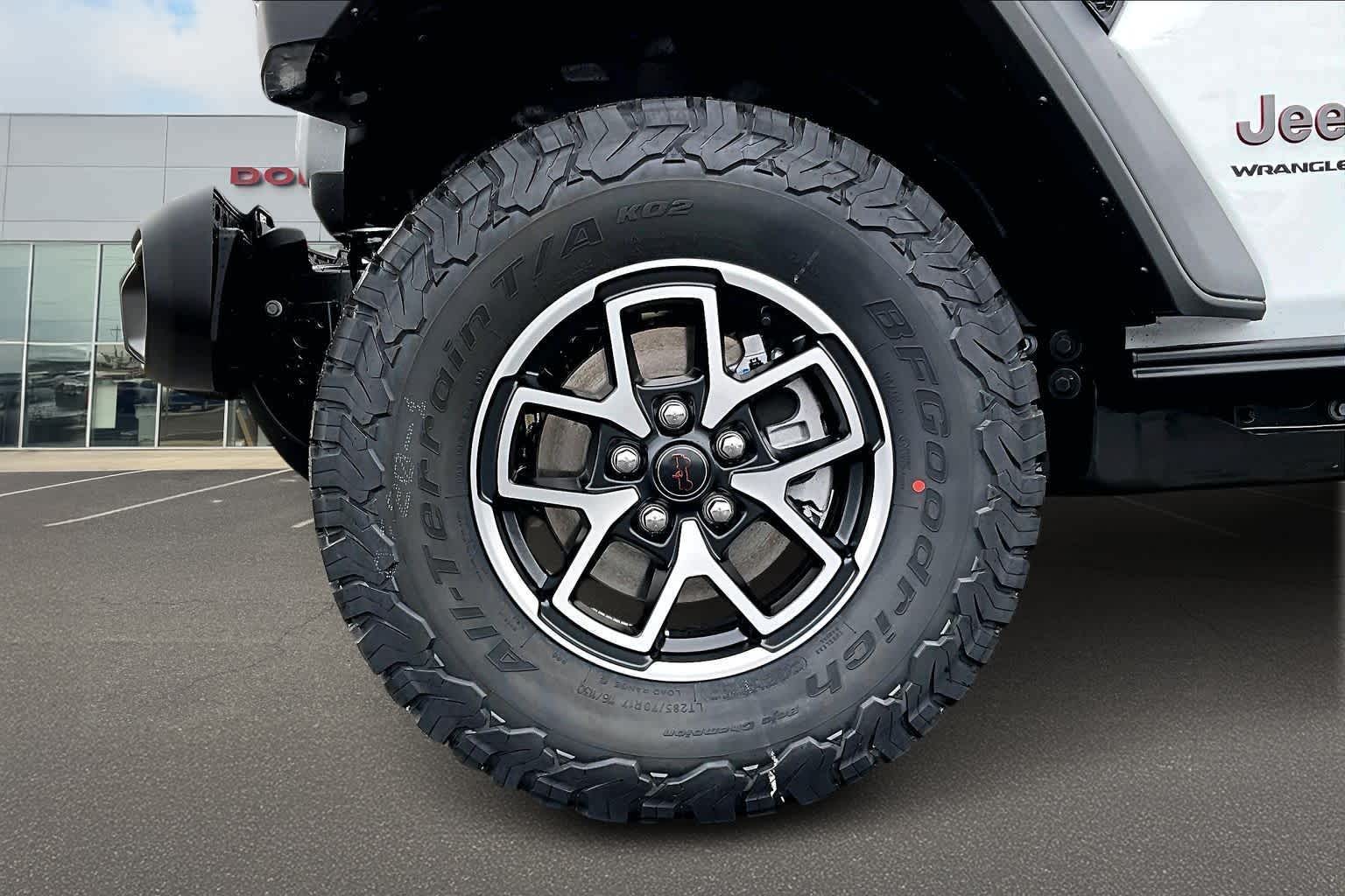 Thumbnail: 2026 Jeep Wrangler - 8