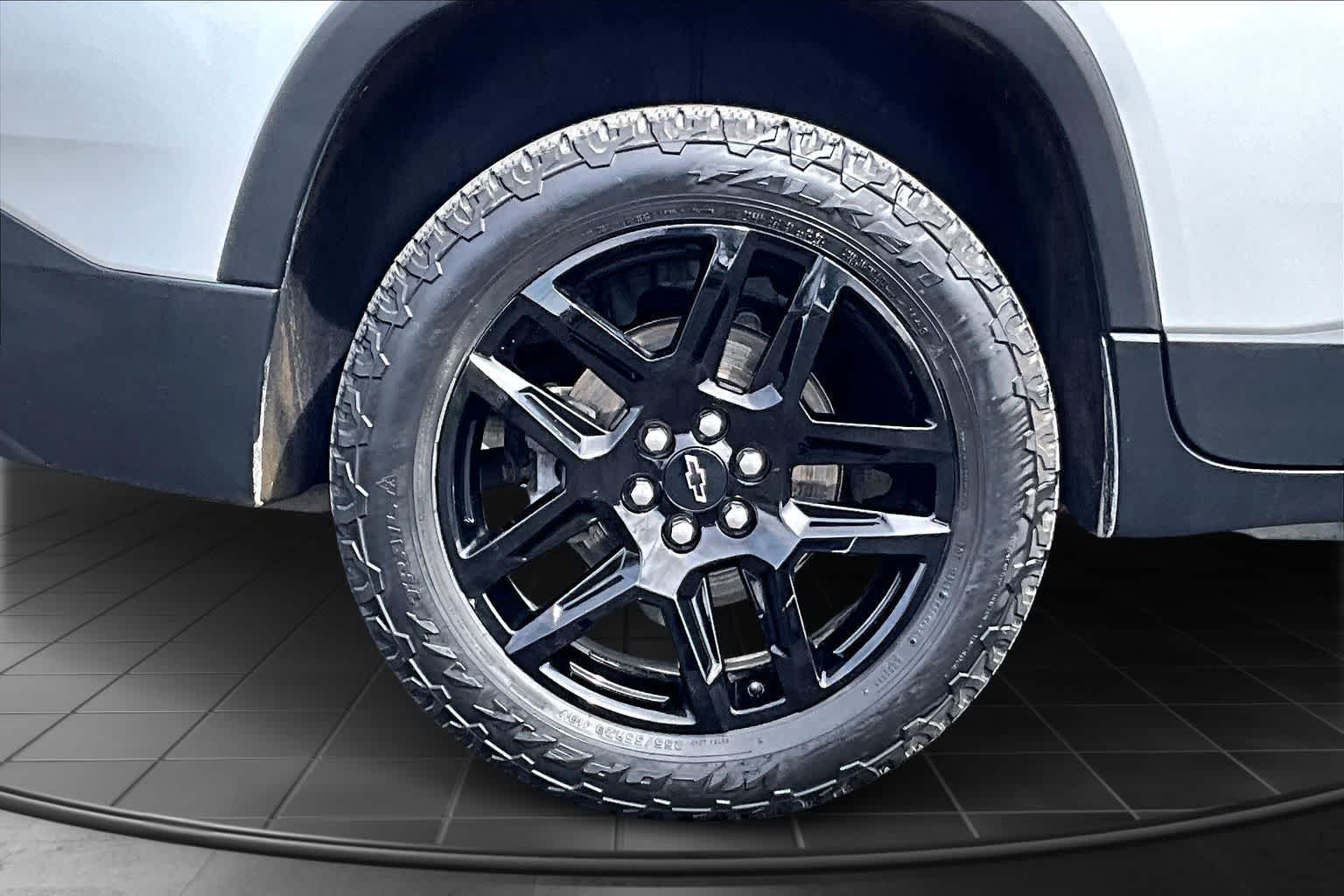 Thumbnail: 2022 Chevrolet Traverse - 36