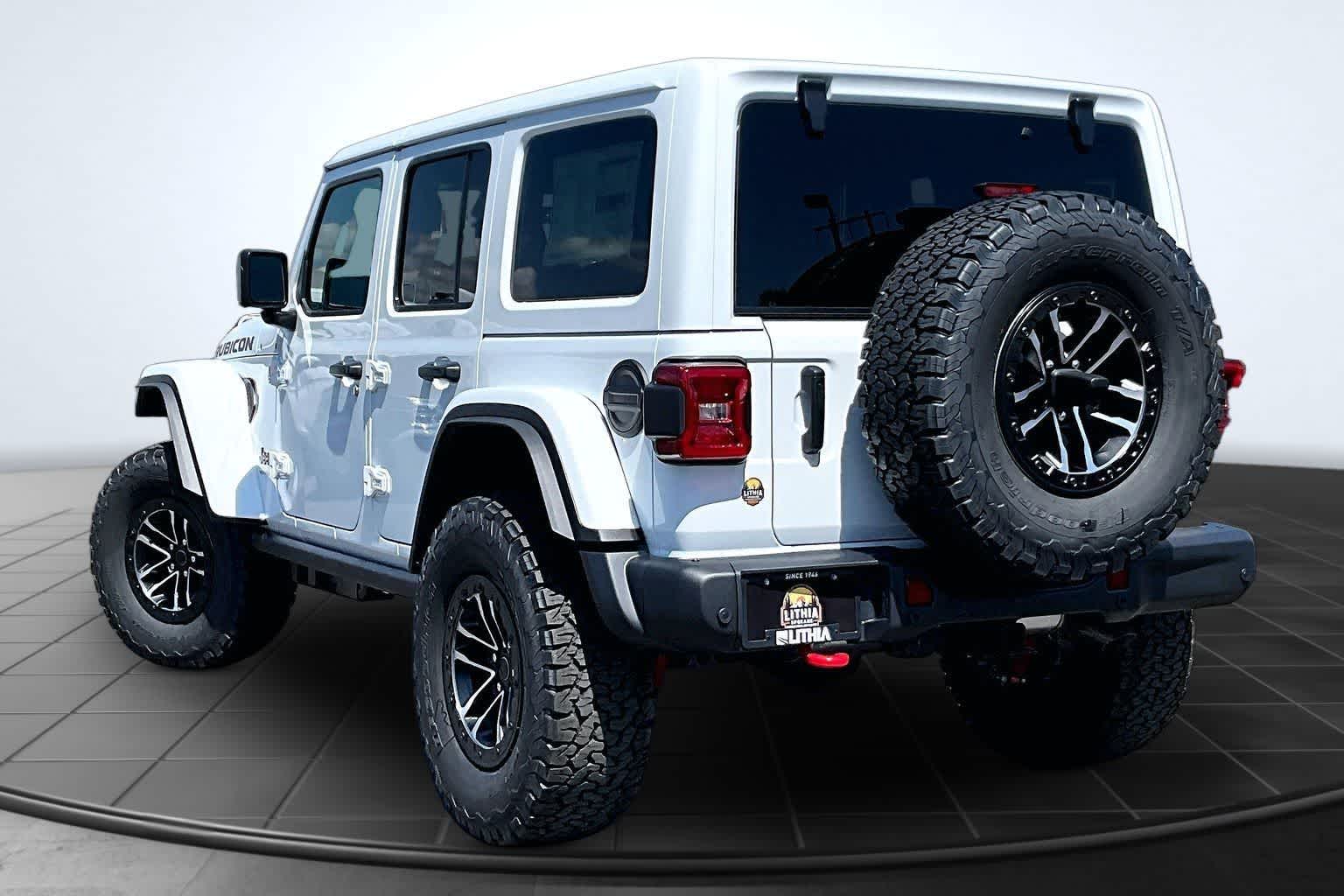 Thumbnail: 2026 Jeep Wrangler - 4
