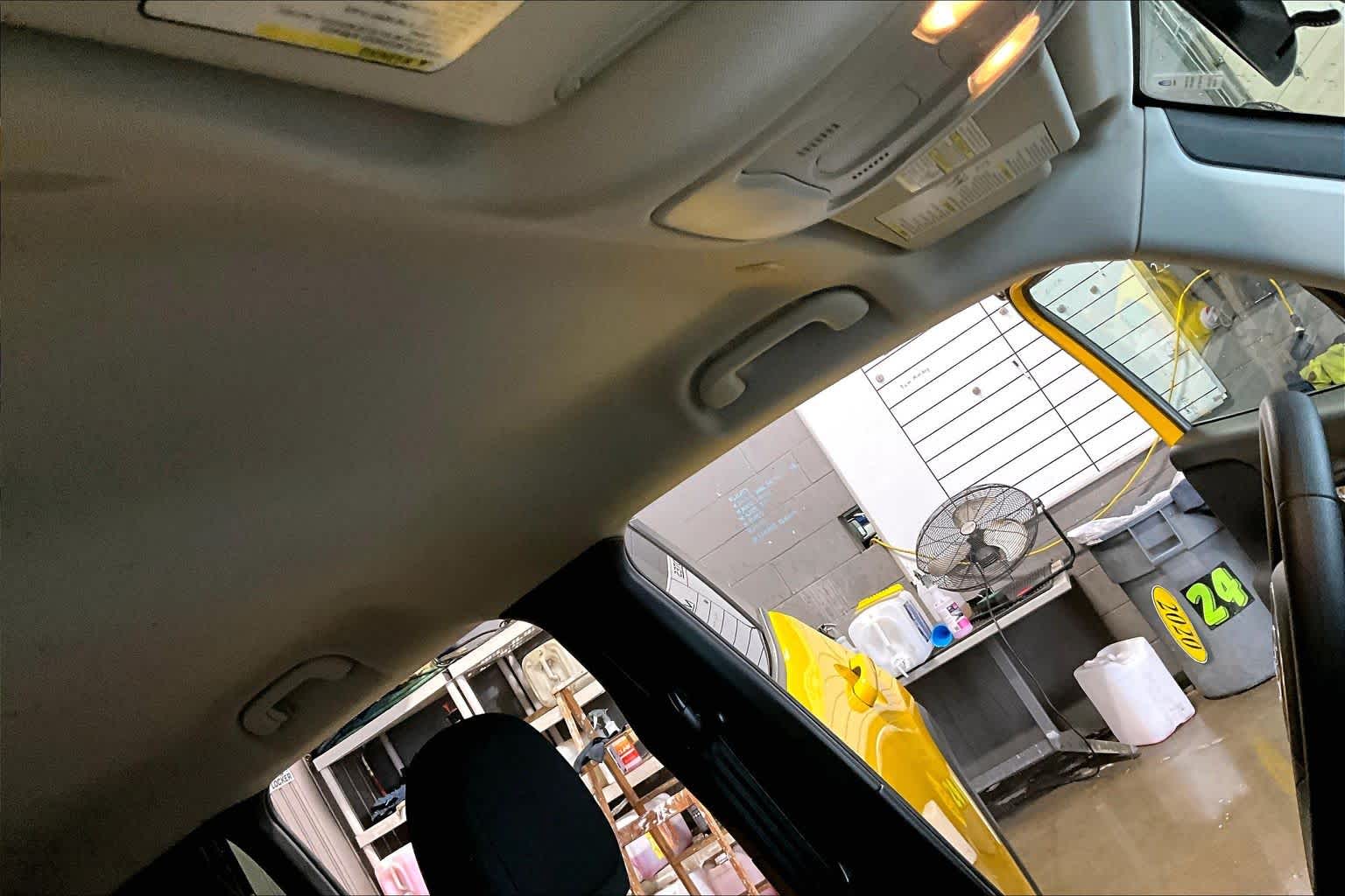 Thumbnail: 2018 Jeep Renegade - 30