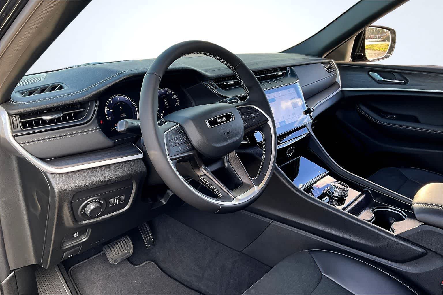 Thumbnail: 2026 Jeep Grand Cherokee - 2