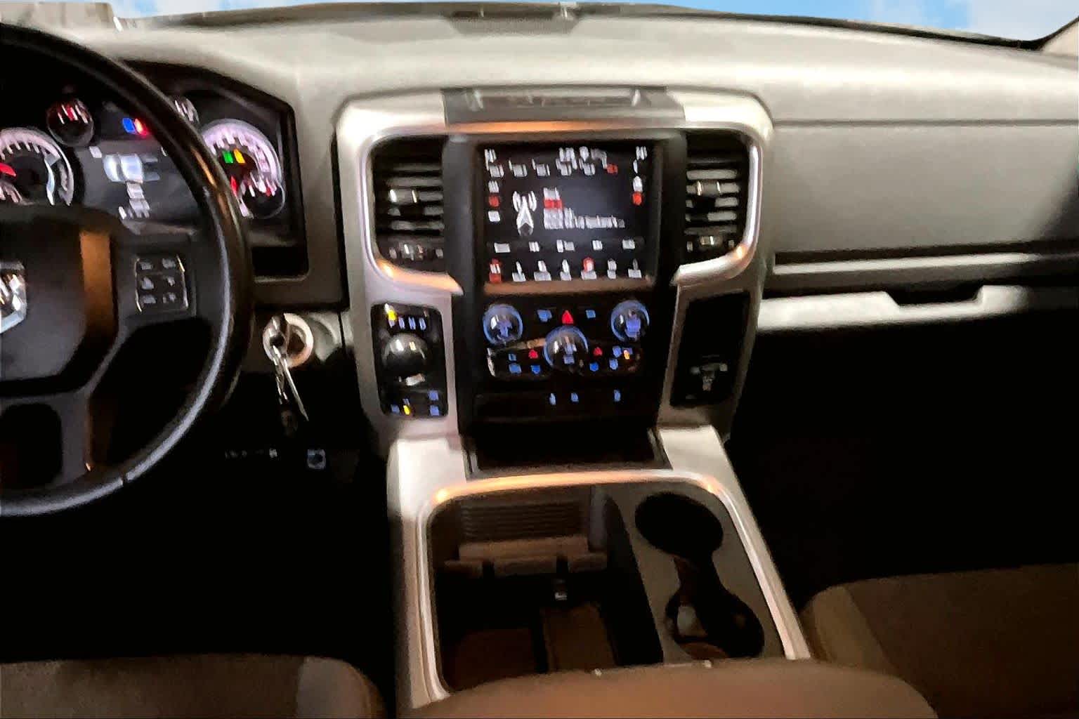 Thumbnail: 2019 RAM 1500 Classic - 10