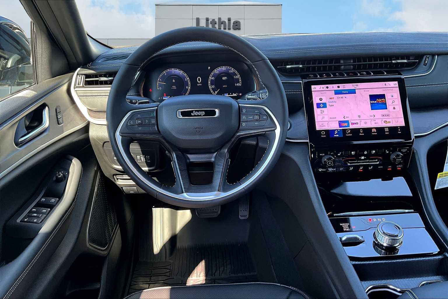 Thumbnail: 2025 Jeep Grand Cherokee - 15