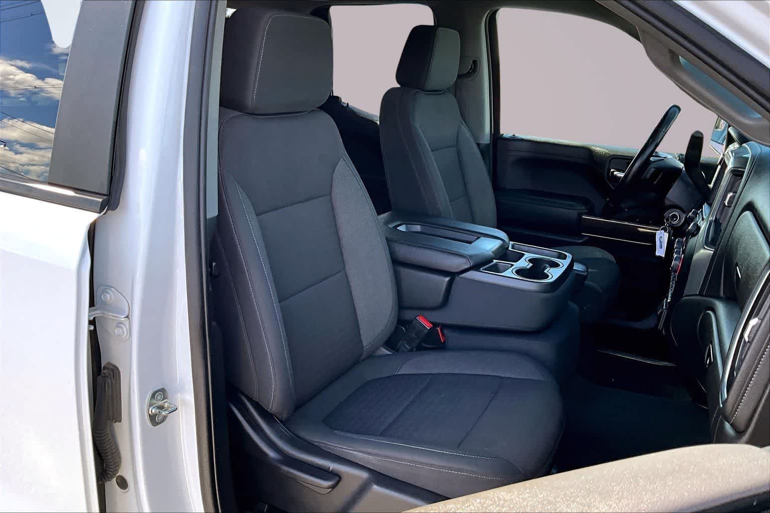 Thumbnail: 2021 Chevrolet Silverado 1500 - 14