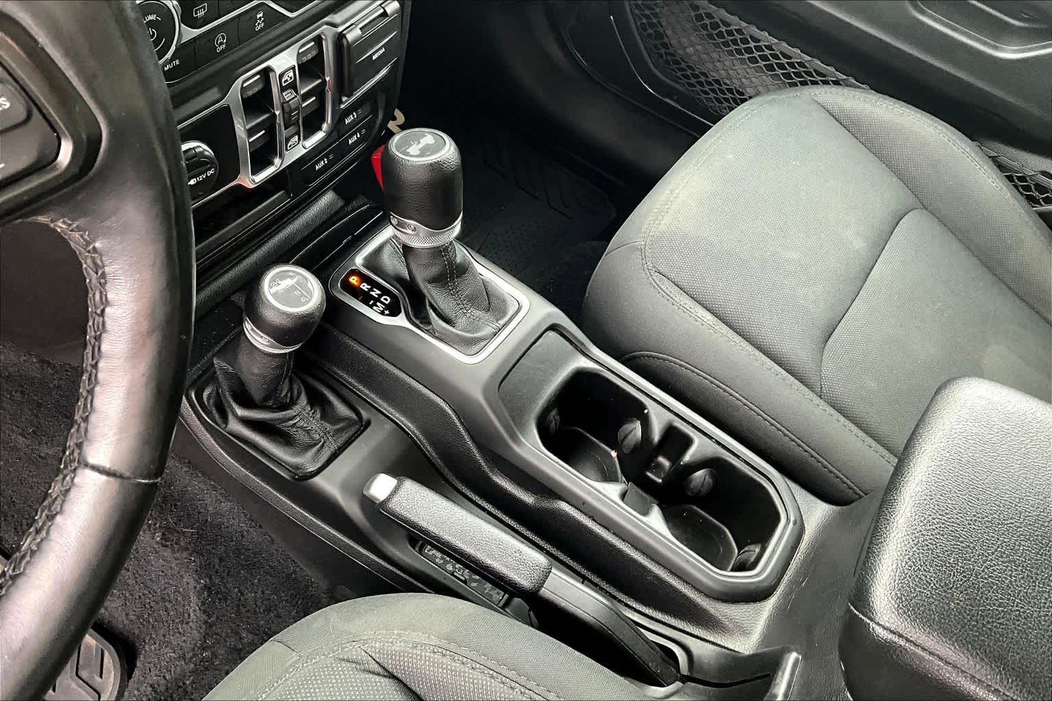 Thumbnail: 2020 Jeep Wrangler - 16